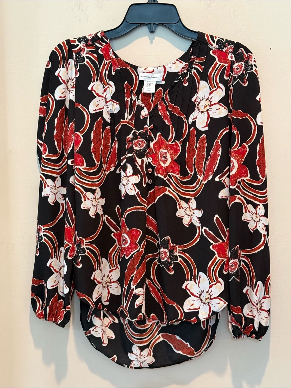 Women’s Black Floral Long-Sleeve Blouse - Red & White Pattern